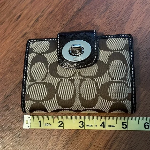 Coach wallet - Picture 2 of 7
